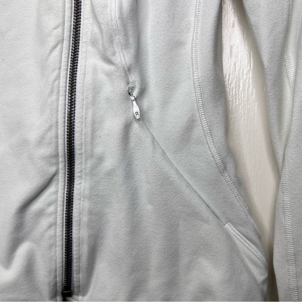 Lululemon Workout Jacket - Picture 2 of 4